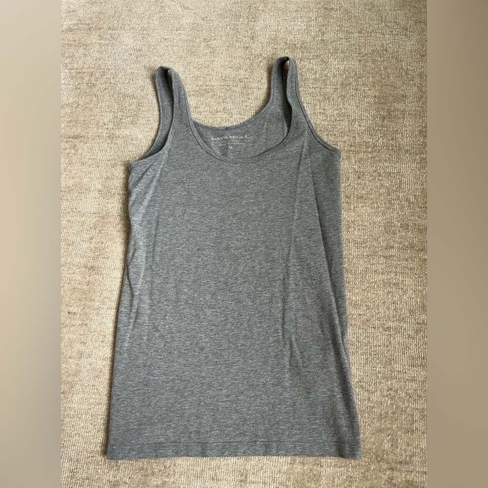 Banana Republic gray tank top